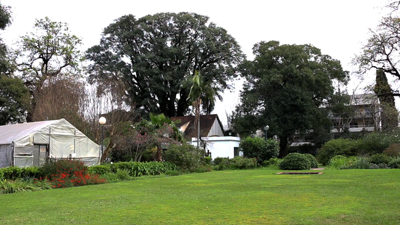 ESCUELA HALL DEVOTO